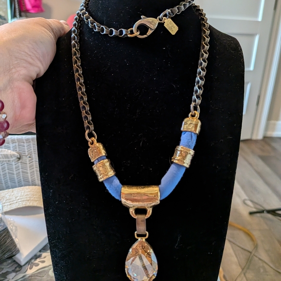Gold-Tone Necklace with Blue Fabric and Champagne Teardrop Pendant - Picture 2 of 5